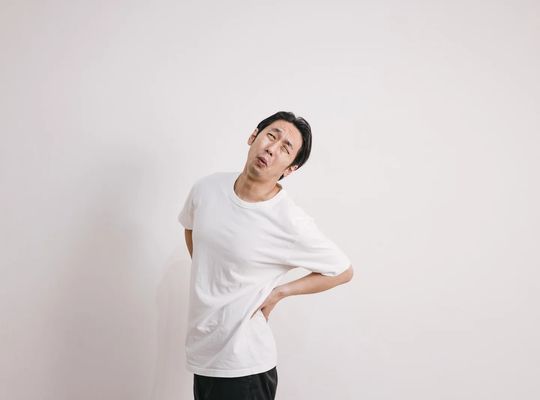 허리 통증 허리가 아프다.